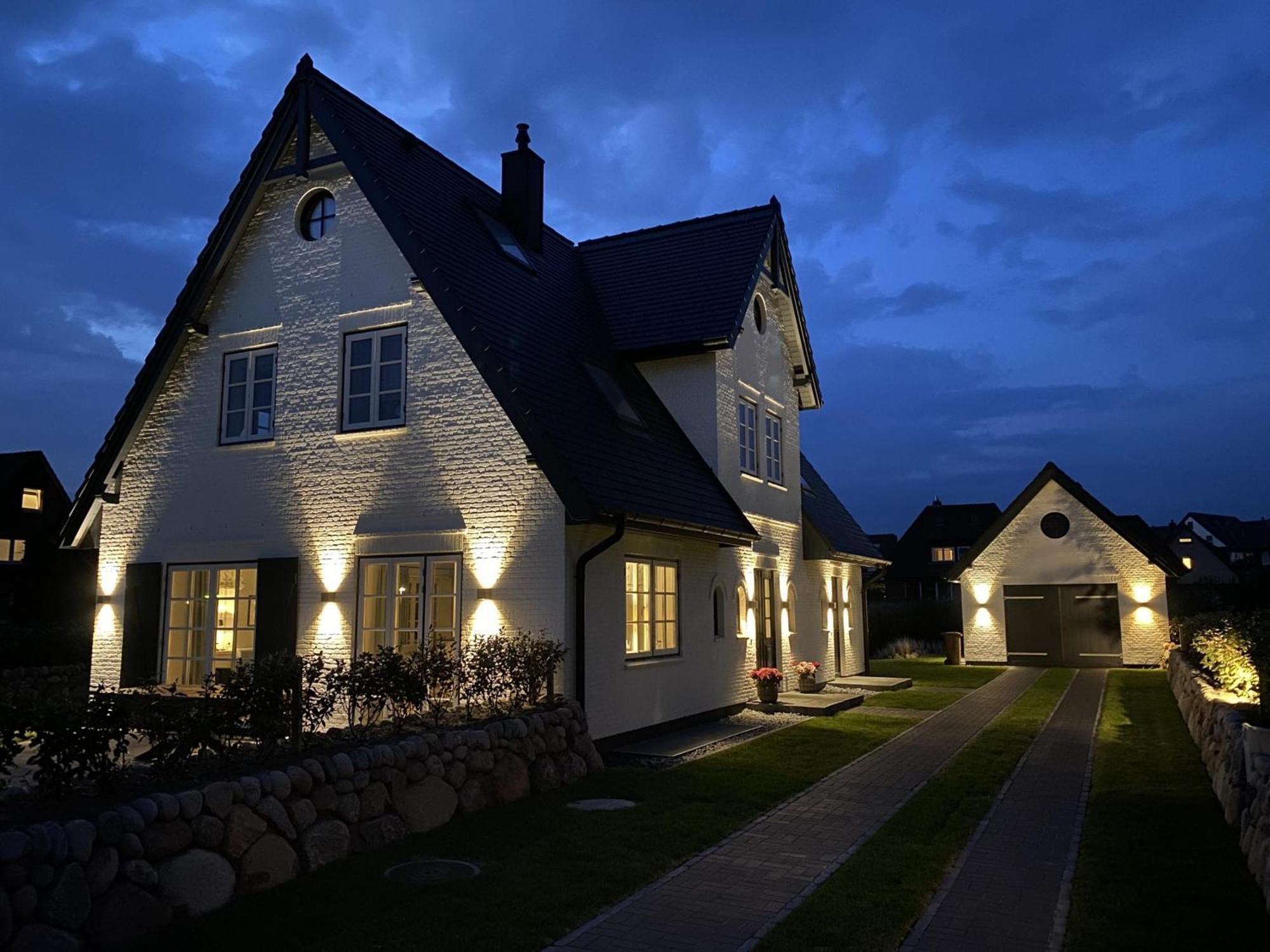 Neu! Ferienhaus Litj Horsa Hoog - Luxus, Lage, Leichtigkeit Mit Wellenrauschen In Wenningstedt Sylt Exterior photo